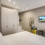 The Oasis 4* نابولي