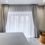 The Oasis نابولي