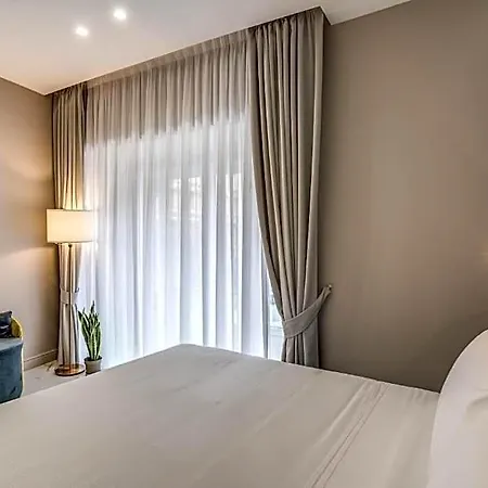 The Oasis Affittacamere 4*