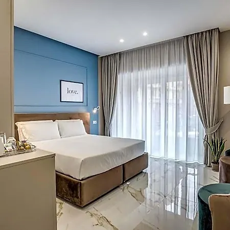 The Oasis 4* Napoli