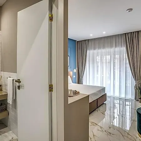 The Oasis Affittacamere 4*