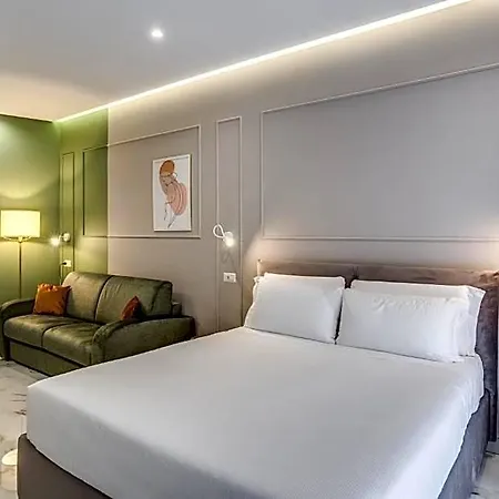 The Oasis 4* Napoli