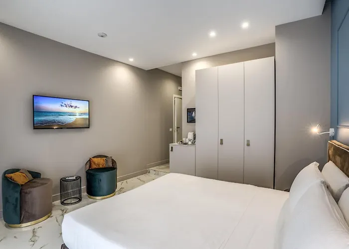 The Oasis 4*