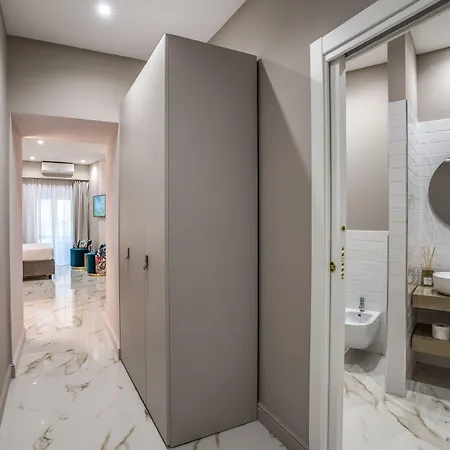 Pensión The Oasis Nápoles